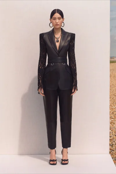 Look 7